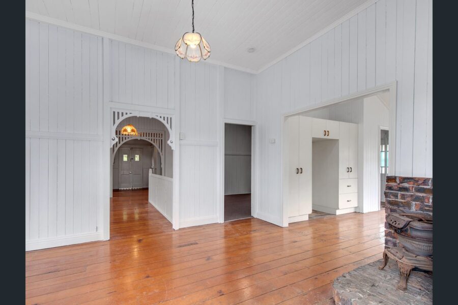 14 Fifth Ave Coorparoo , QLD 4151 Australia