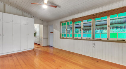 631 Hawkesbury Road ANSTEAD , QLD 4070 