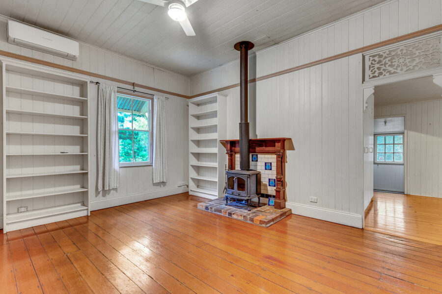 631 Hawkesbury Road ANSTEAD , QLD 4070