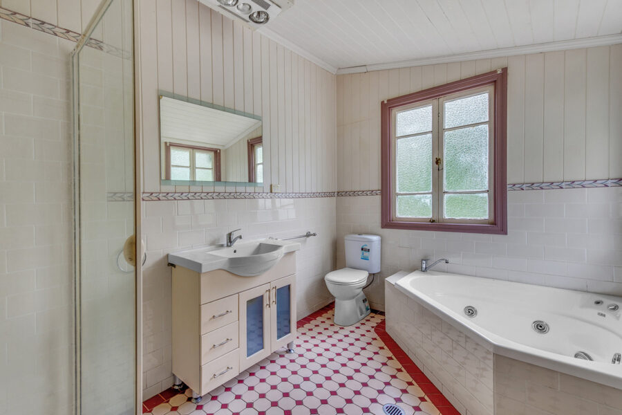 631 Hawkesbury Road ANSTEAD , QLD 4070