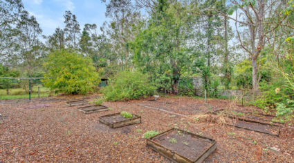 631 Hawkesbury Road ANSTEAD , QLD 4070 