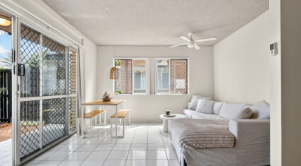 1/89 Petrel Ave Mermaid Beach , QLD 4218 Australia