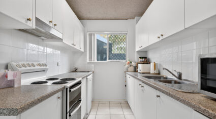 1/89 Petrel Ave Mermaid Beach , QLD 4218 Australia