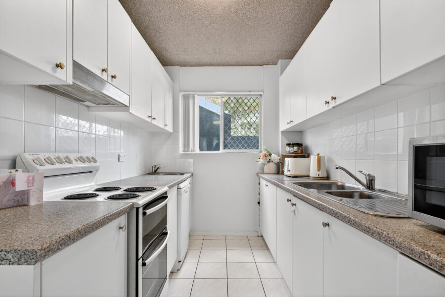 1/89 Petrel Ave Mermaid Beach , QLD 4218 Australia