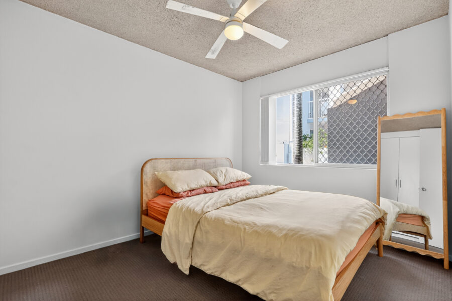 1/89 Petrel Ave Mermaid Beach , QLD 4218 Australia