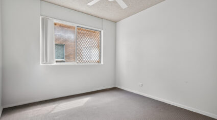 1/89 Petrel Ave Mermaid Beach , QLD 4218 Australia