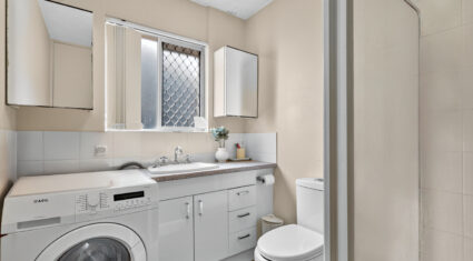 1/89 Petrel Ave Mermaid Beach , QLD 4218 Australia