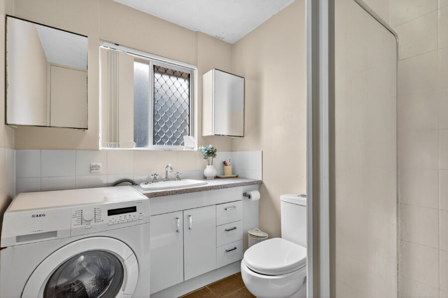 1/89 Petrel Ave Mermaid Beach , QLD 4218 Australia