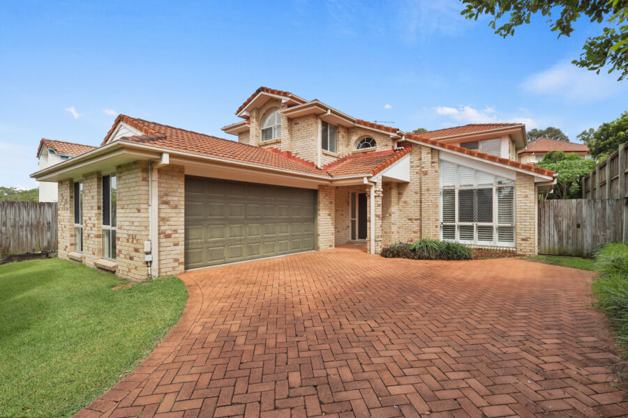 8 Deborah Place Westlake , QLD 4074