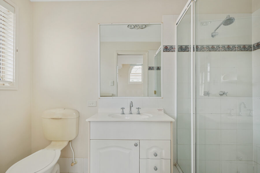 8 Deborah Place Westlake , QLD 4074