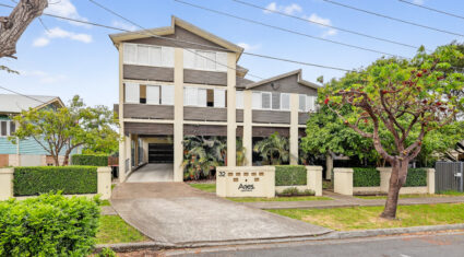 2/32 Pegg Rd Rocklea , QLD 4106 Australia