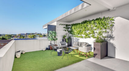 2/53 Gordon Street Greenslopes , QLD 4120 