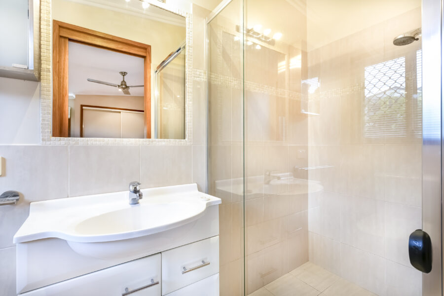 2 Fenchurch Street Fig Tree Pocket , QLD 4069 