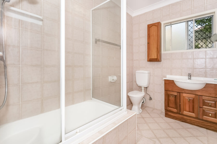 2 Fenchurch Street Fig Tree Pocket , QLD 4069 