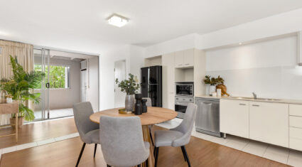 37/153 Lambert St Kangaroo Point , QLD 4169 Australia