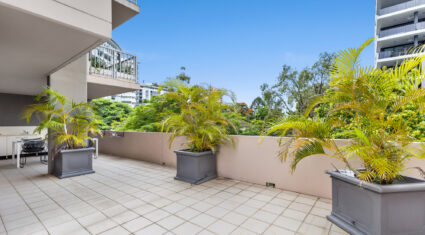 37/153 Lambert St Kangaroo Point , QLD 4169 Australia