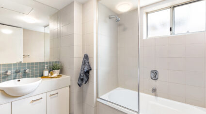 37/153 Lambert St Kangaroo Point , QLD 4169 Australia