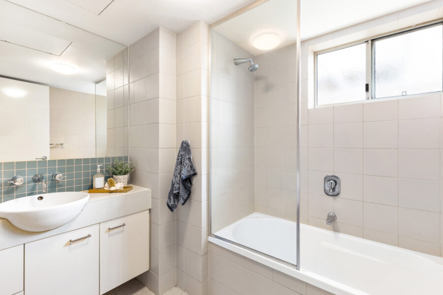 37/153 Lambert St Kangaroo Point , QLD 4169 Australia