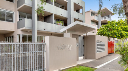 37/153 Lambert St Kangaroo Point , QLD 4169 Australia