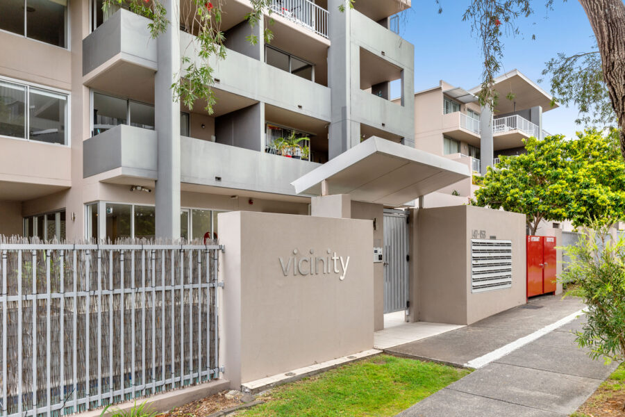 37/153 Lambert St Kangaroo Point , QLD 4169 Australia