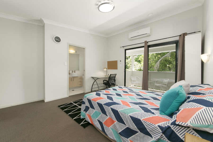 2/18 Highview Terrace St Lucia , QLD 4067 Australia