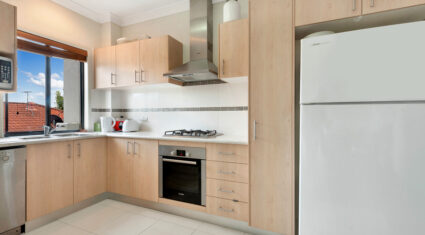 2/18 Highview Terrace St Lucia , QLD 4067 Australia