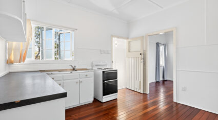 27 Deakin St Everton Park , QLD 4053 Australia