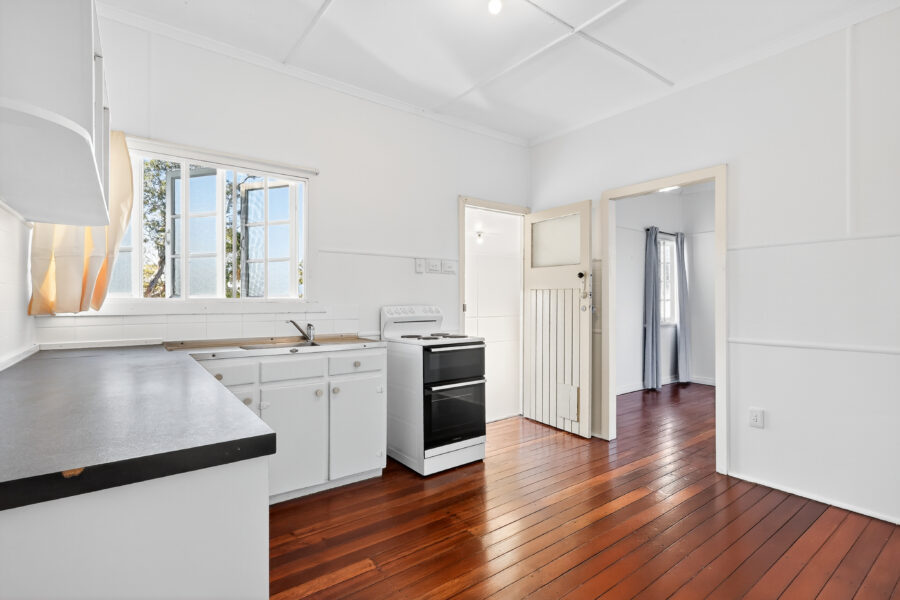 27 Deakin St Everton Park , QLD 4053 Australia