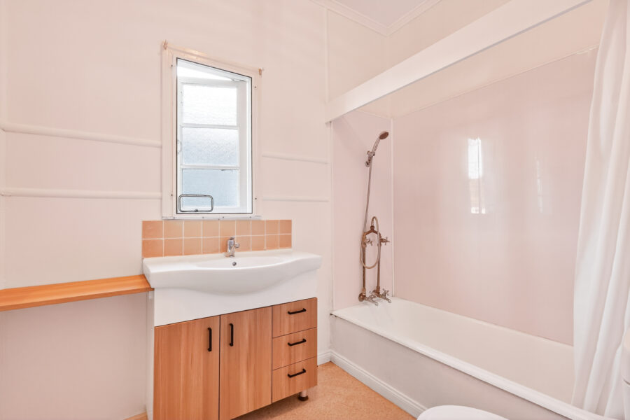 27 Deakin St Everton Park , QLD 4053 Australia