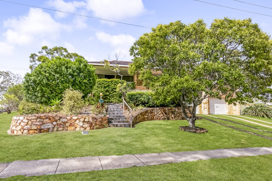 8 Bina St Chapel Hill , QLD 4069 Australia