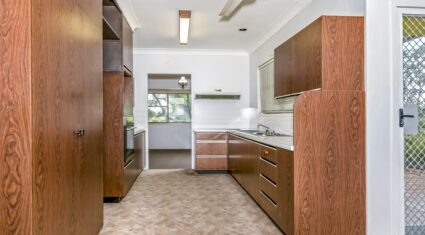 8 Bina St Chapel Hill , QLD 4069 Australia