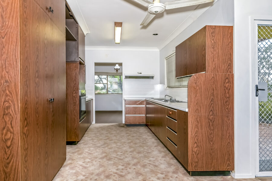 8 Bina St Chapel Hill , QLD 4069 Australia