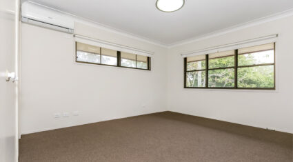 8 Bina St Chapel Hill , QLD 4069 Australia