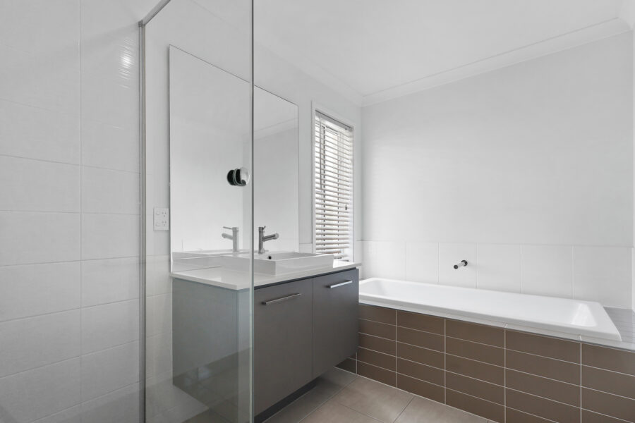 44 Stanaway Place Bellbowrie , QLD 4070