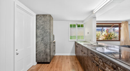 Room 4 - 87 Venner Rd Annerley , QLD 4103 Australia