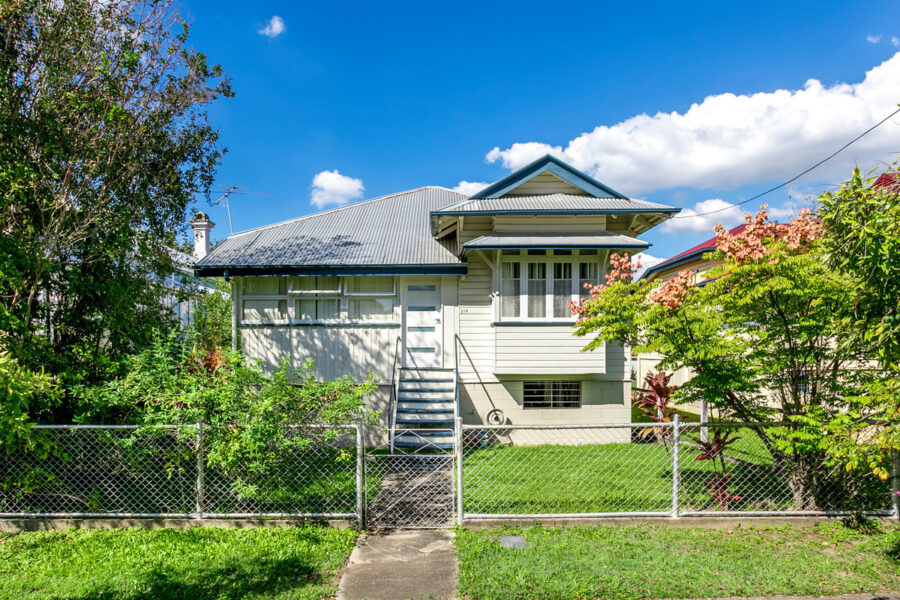 113 Mclennan Street WOOLOOWIN , QLD 4030