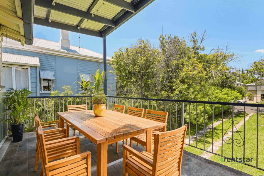 113 Mclennan Street WOOLOOWIN , QLD 4030