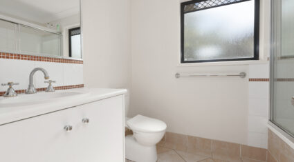 Room 3 - 3/7 Indooroopilly Road Taringa , QLD 4068 Australia