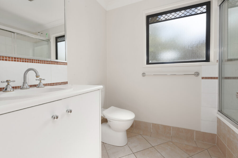 Room 3 - 3/7 Indooroopilly Road Taringa , QLD 4068 Australia