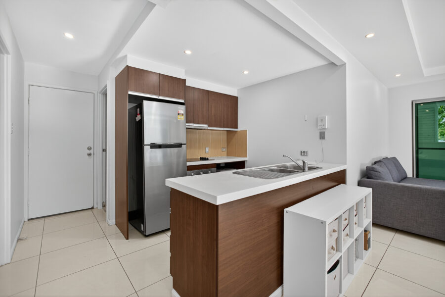 102/28 Dengate Ln St Lucia , QLD 4067 Australia