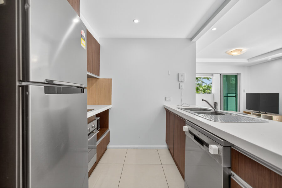 102/28 Dengate Ln St Lucia , QLD 4067 Australia