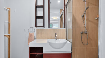 102/28 Dengate Ln St Lucia , QLD 4067 Australia