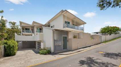 102/28 Dengate Ln St Lucia , QLD 4067 Australia