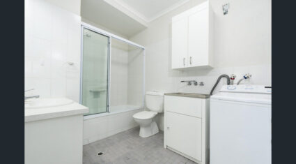 8/8 Carr Street St Lucia , QLD 4067 AUS