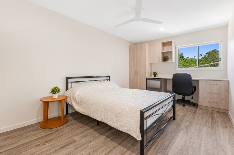 2/12 Depper Street St Lucia , QLD 4067 Australia