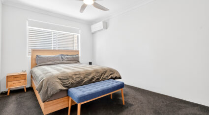 1/15 Weston St Coorparoo , QLD 4151 Australia