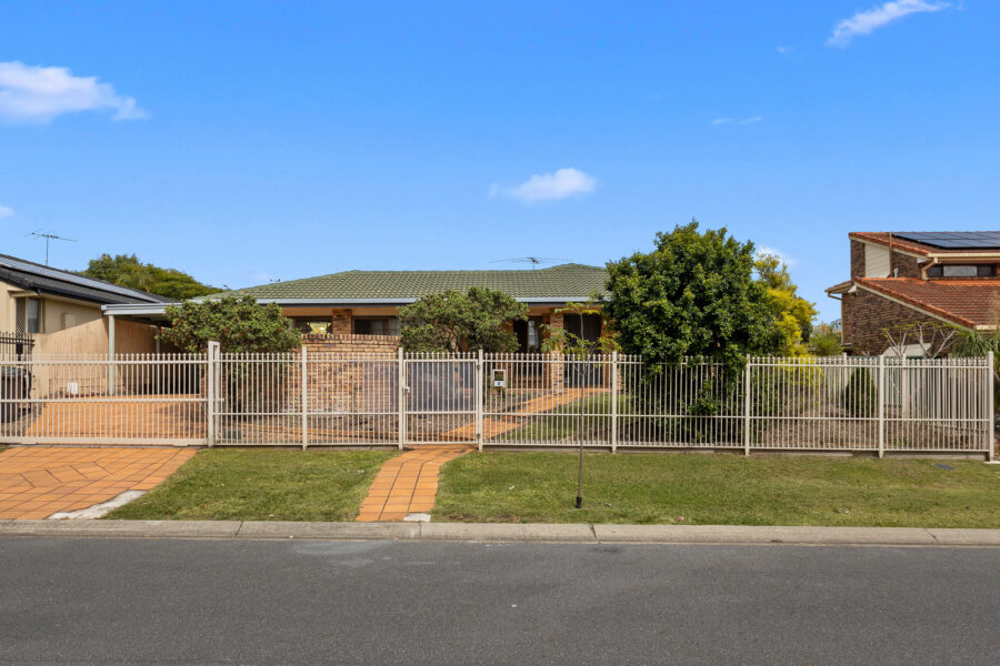 4 Dapper Street SUNNYBANK HILLS , QLD 4109 AUS