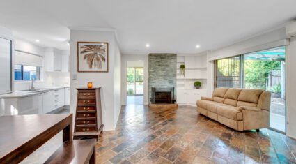 1/129 Spitfire Ave Strathpine , QLD 4500 Australia