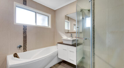 1/129 Spitfire Ave Strathpine , QLD 4500 Australia