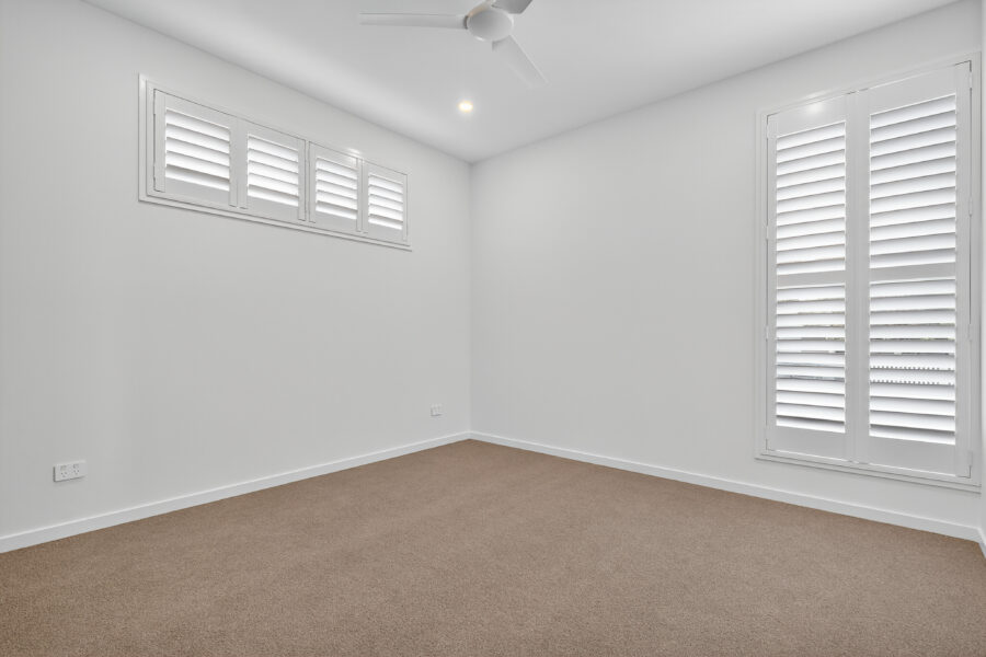 11 Lockyer St Camp Hill , QLD 4152 Australia